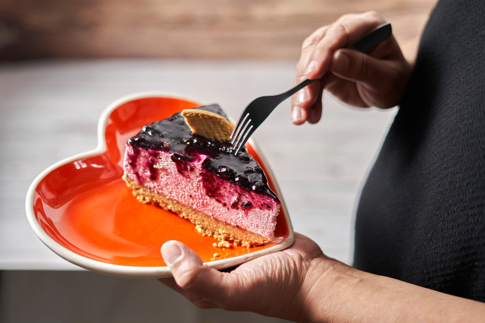 Cheesecake fără coacere: Rețete ușoare și irezistibile